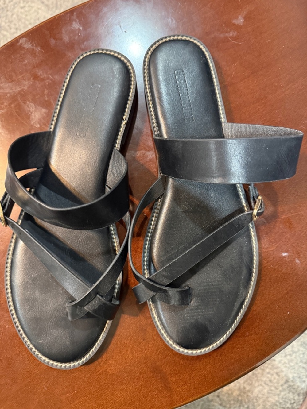 Women’s Black Leather Cross-Strap Slide Sandals size 11